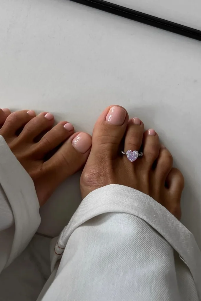 50+ Best Stunning Summer Toe Nails For 16 15.Summer Toe Nails