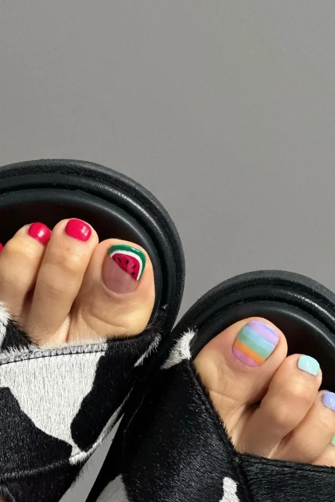 50+ Best Stunning Summer Toe Nails For 18 17.Summer Toe Nails