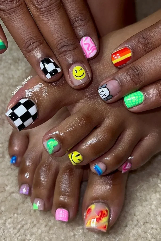 50+ Best Stunning Summer Toe Nails For 25 24.Summer Toe Nails