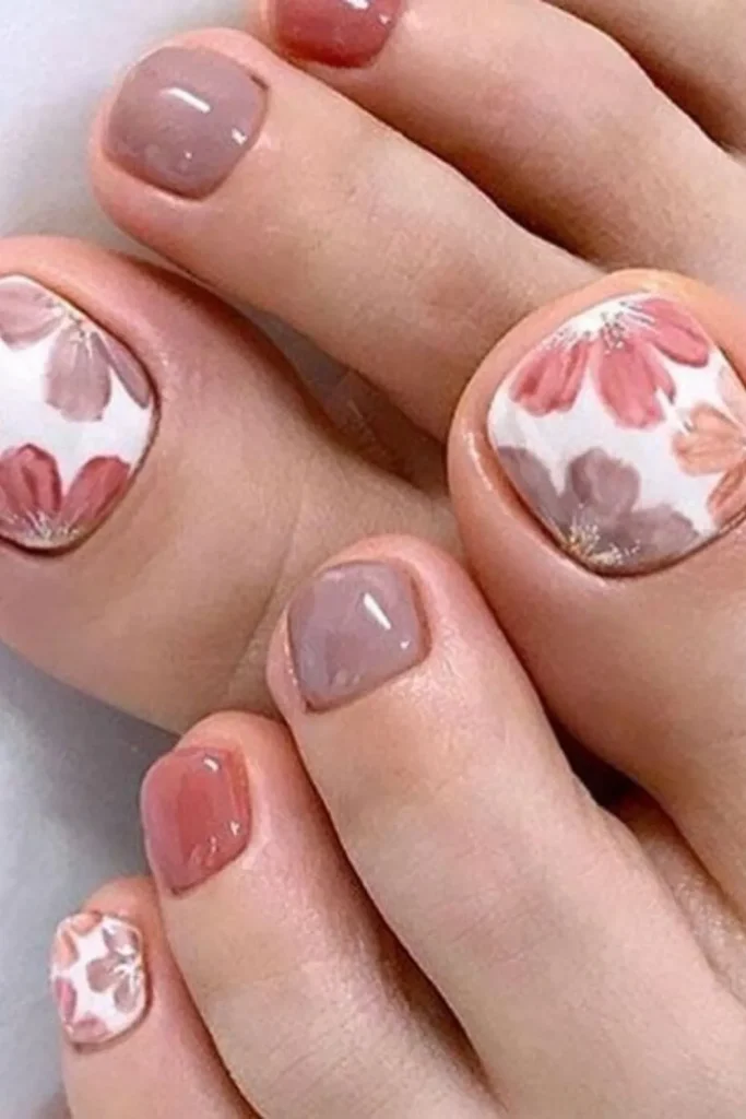 50+ Best Stunning Summer Toe Nails For 36 35.Summer Toe Nails