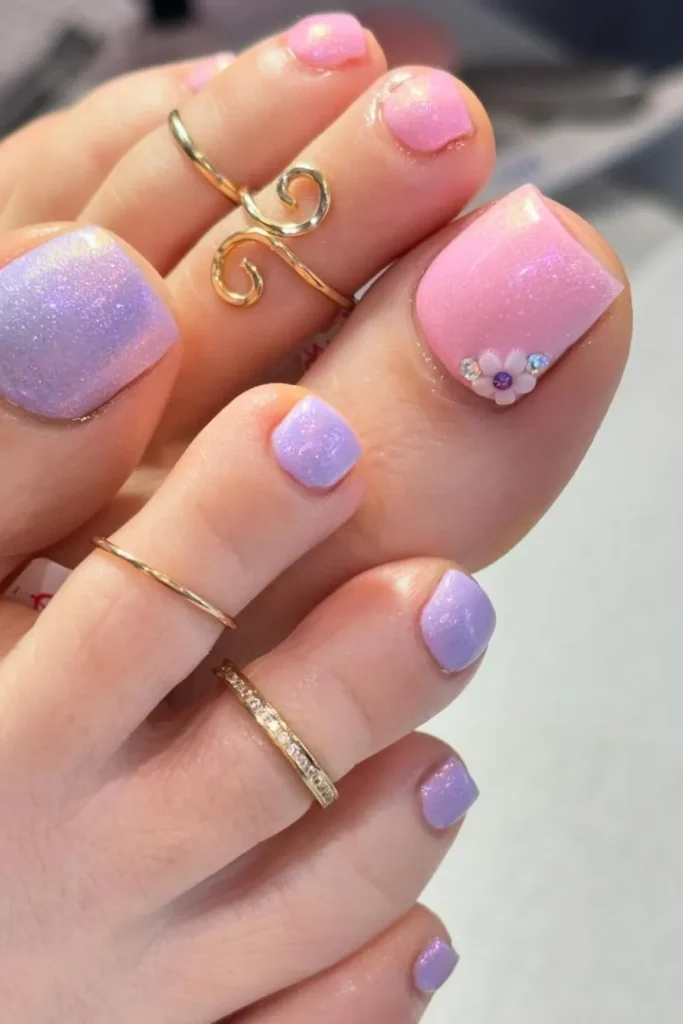 50+ Best Stunning Summer Toe Nails For 40 39.Summer Toe Nails