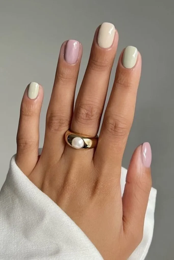 28 End of Summer Nails Designs That You Will Love To Copy In This Transition Season 24 End Of Summer Nails 23