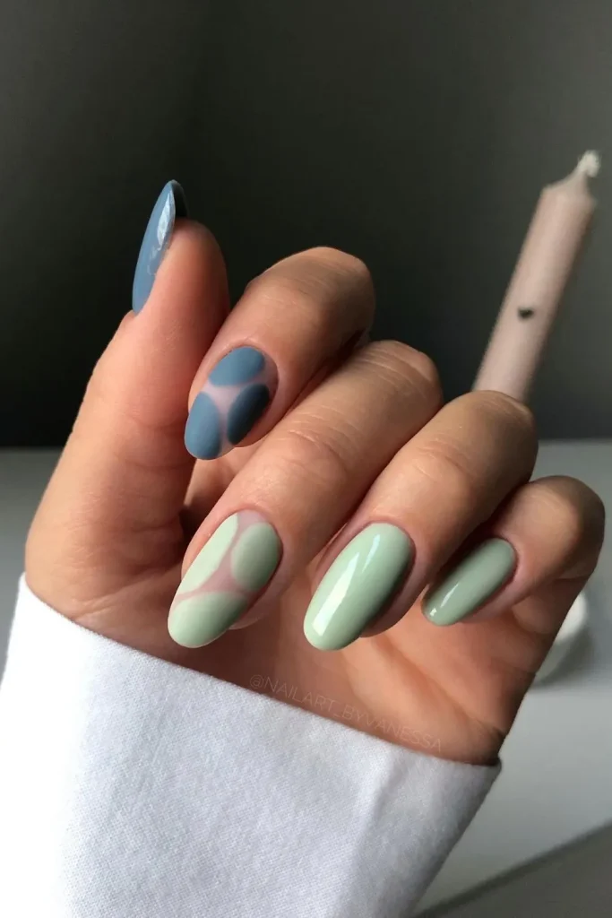 28 End of Summer Nails Designs That You Will Love To Copy In This Transition Season 7 End Of Summer Nails 6