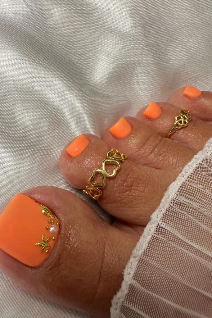 29 Best Summer Toe Nails Colors to Rock in 2025 9 Summer Toe Nails Colors 8